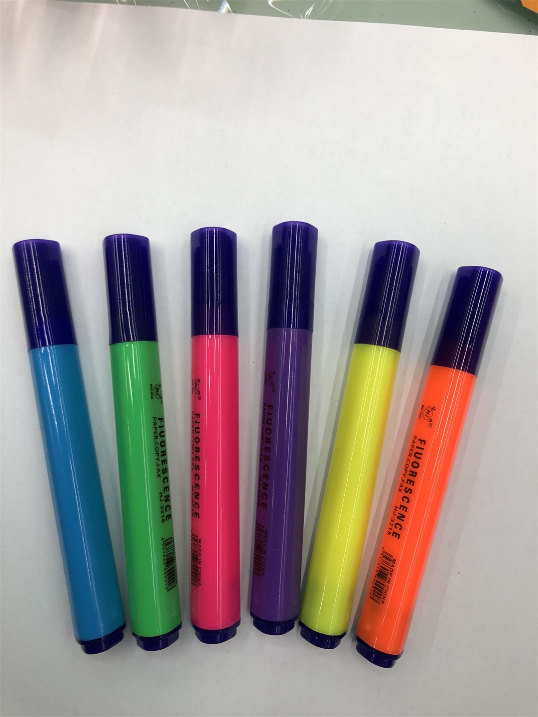 New 2019 triangle pen highlighter supermarket stationery set