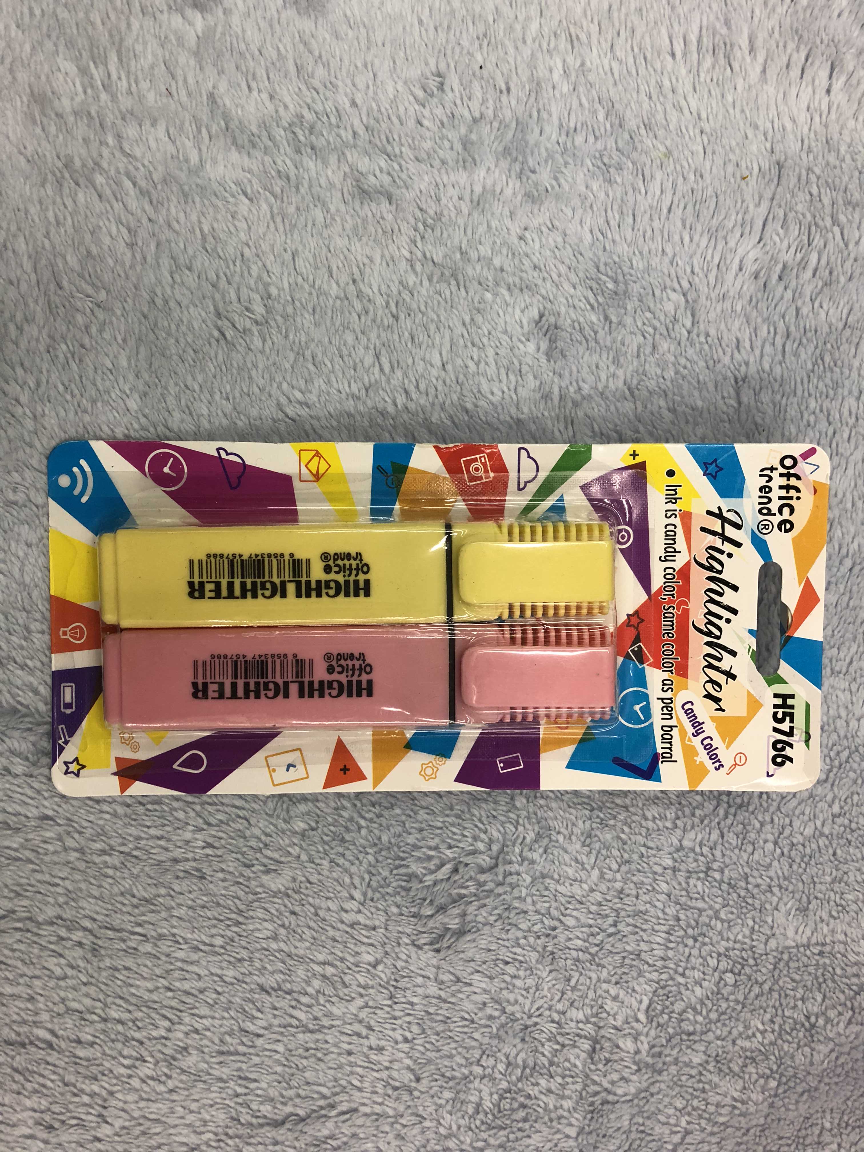 New 2019 triangle pen highlighter supermarket stationery set