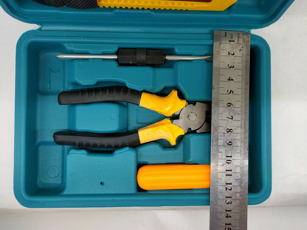 Hardware tools set 7-piece pliers 2 screwdriver cutter 1 meter tape measure portable Hardware set Hardware tools set 7-piece pliers 2 screwdriver cutter 1 meter tape measure portable Hardware set