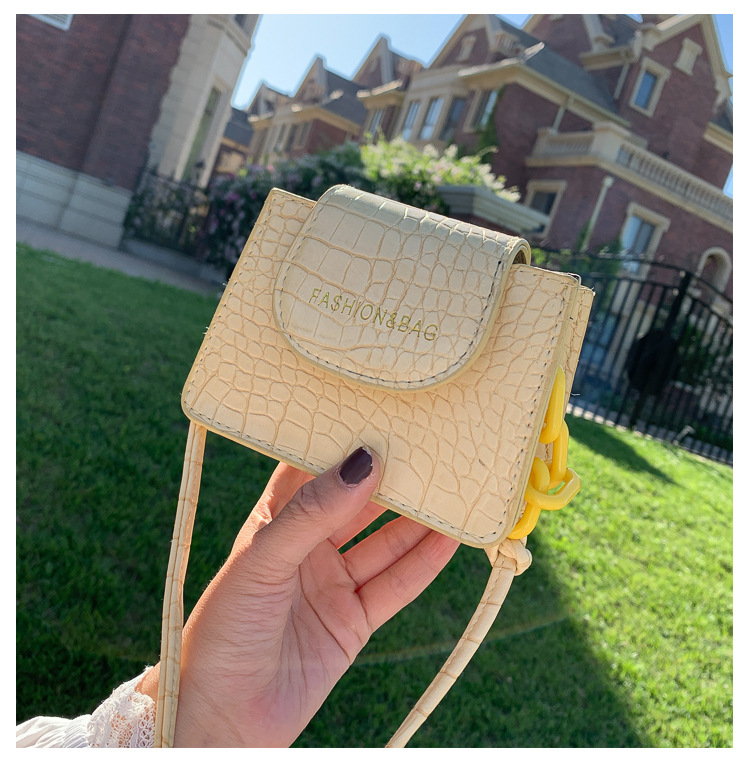 Acrylic Chain Small Bag for Women 2020 New Popular Net Red Trendy Ins Mini Messenger Bag Textured One-Shoulder Bag