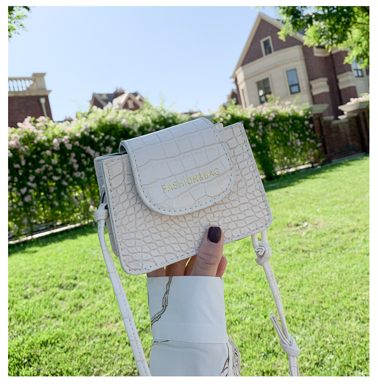 Acrylic Chain Small Bag for Women 2020 New Popular Net Red Trendy Ins Mini Messenger Bag Textured One-Shoulder Bag