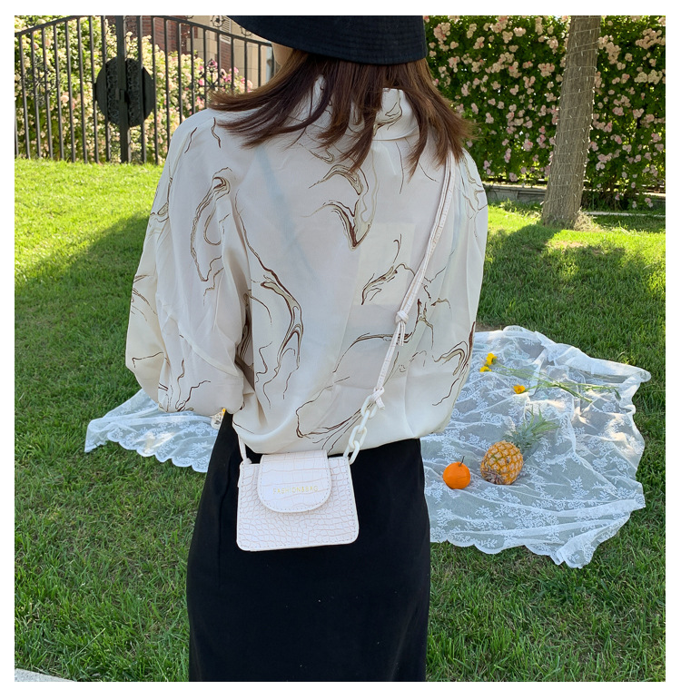Acrylic Chain Small Bag for Women 2020 New Popular Net Red Trendy Ins Mini Messenger Bag Textured One-Shoulder Bag