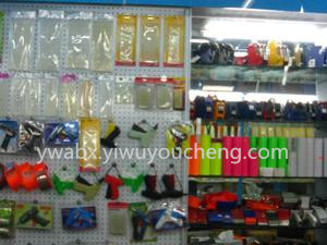 Tape dispenser Yiwu young into stationery adhesive tape cutter Tape dispenser Yiwu young into stationery adhesive tape cutter
