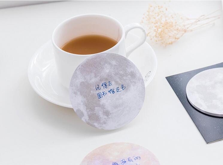 Japanese and Korean New Creative Planet Series Sticky Notes round Tear-off Note Small Notebook Office Memo Note Sticker