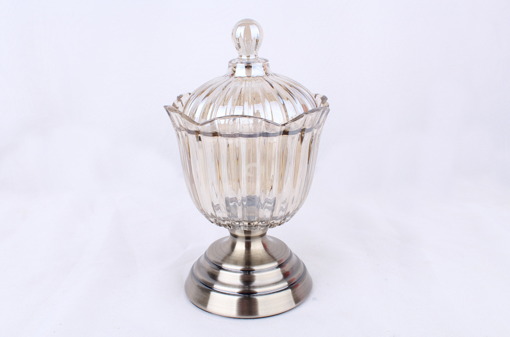 European Candy Plate Creative Luxury High-Grade Glass Large Fruit Pot Living Room Decoration Utensils Coffee Table Home Practical Decoration European Candy Plate Creative Luxury High-Grade Glass Large Fruit Pot Living Room Decoration Utensils Coffee Table Home Practical Decoration