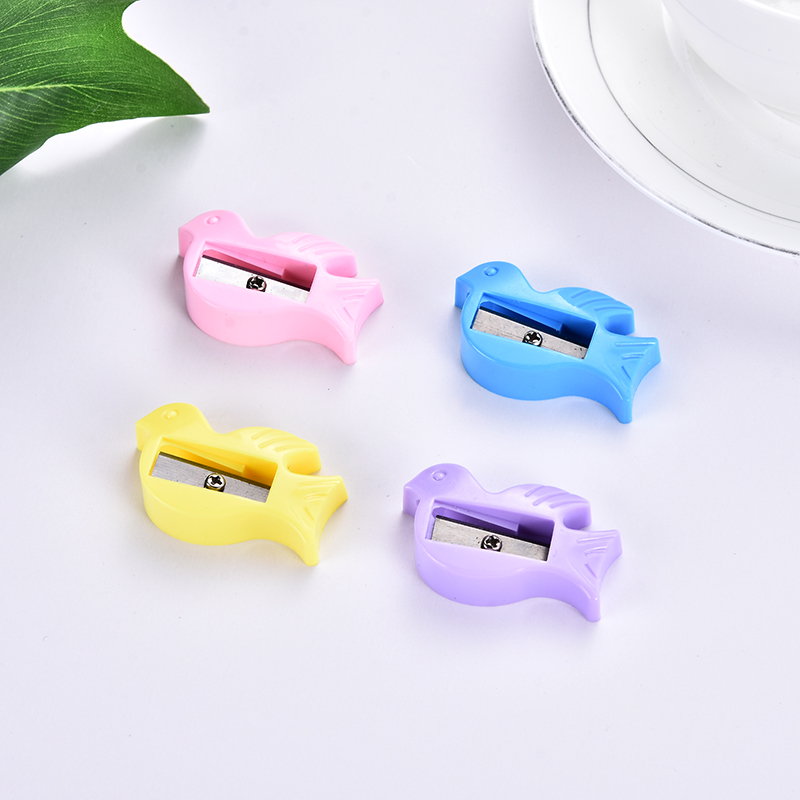  Student pencil sharpener Creative simple cartoon series pencil sharpener children manual  stationery