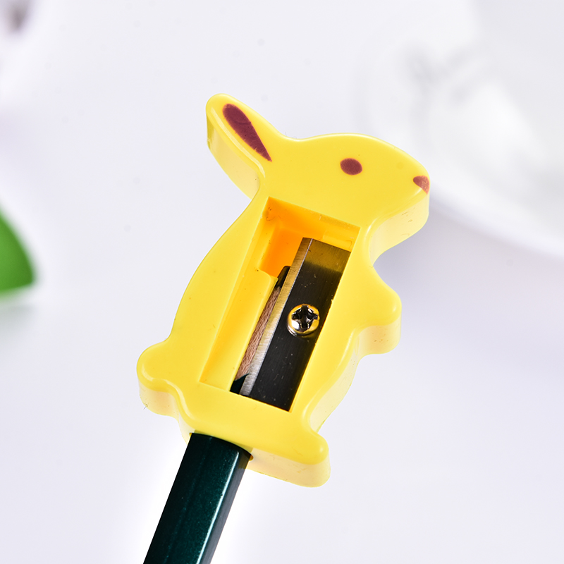 Student pencil sharpener Creative simple cartoon series pencil sharpener children manual stationery Student pencil sharpener Creative simple cartoon series pencil sharpener children manual stationery