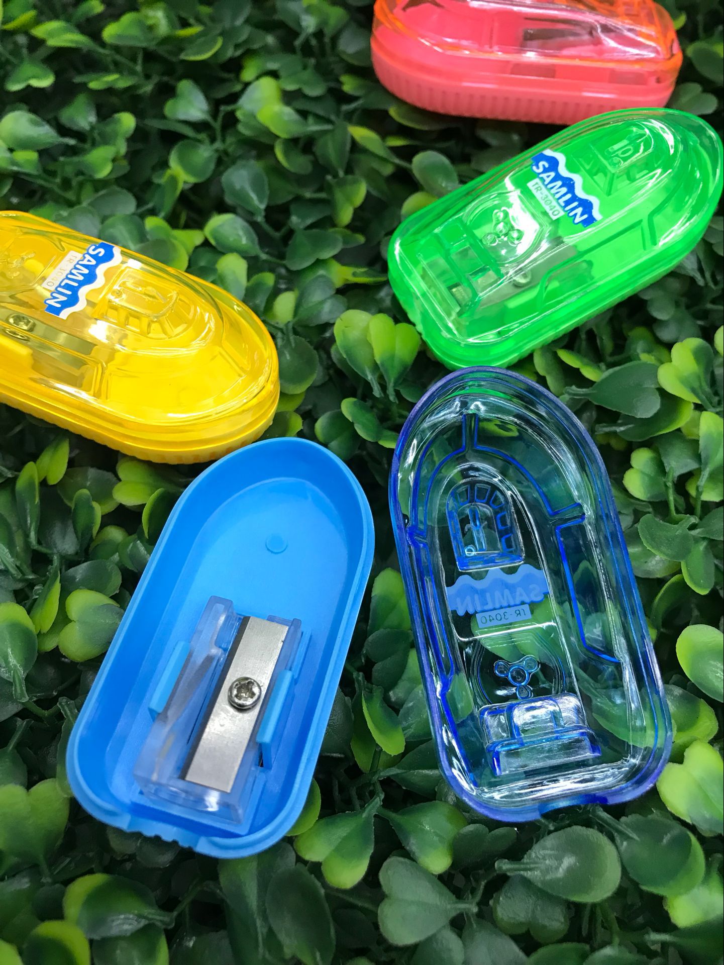 Cruise style single-hole pencil sharpener students stationery supplies pencil sharpener pen plane
