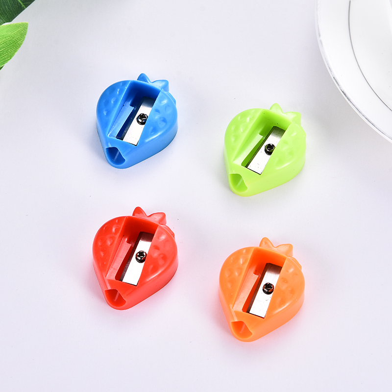 Student corn pencil sharpener Creative simple cartoon series pencil sharpener children manual stationery Student corn pencil sharpener Creative simple cartoon series pencil sharpener children manual stationery
