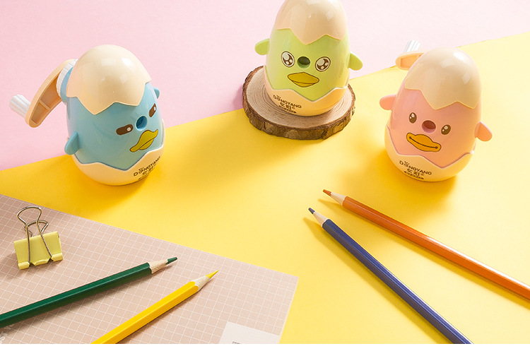 Dongyang Stationery DY-8412 Korean Cartoon little chicken egg student Stationery Automatic pencil sharpener