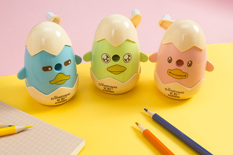 Dongyang Stationery DY-8412 Korean Cartoon little chicken egg student Stationery Automatic pencil sharpener