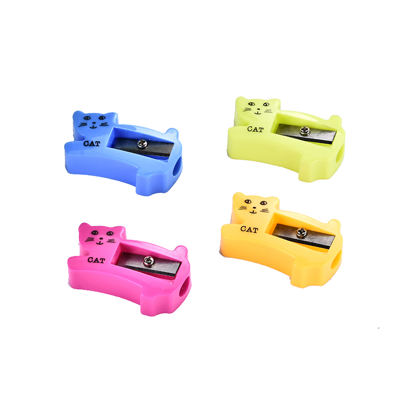 Hot selling plastic pencil sharpener environmental protection cartoon color student animal pencil sharpener 