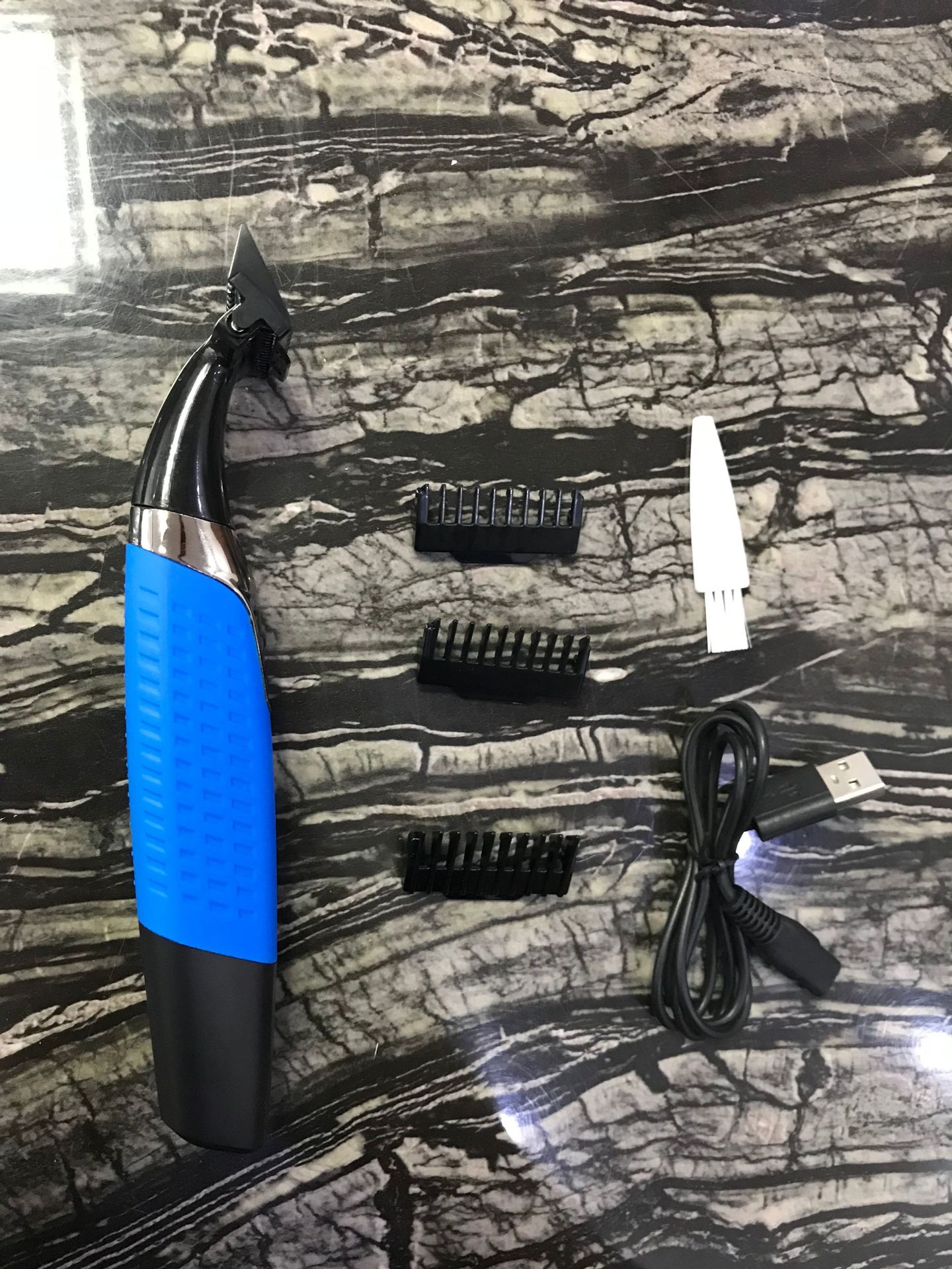 Electric men and women hair shaver hair remover shaver shaver shaver shaver water all over the body to remove hair Electric men and women hair shaver hair remover shaver shaver shaver shaver water all over the body to remove hair