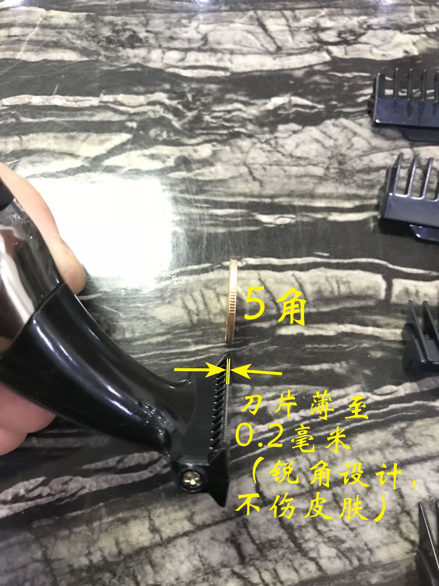 Electric men and women hair shaver hair remover shaver shaver shaver shaver water all over the body to remove hair Electric men and women hair shaver hair remover shaver shaver shaver shaver water all over the body to remove hair