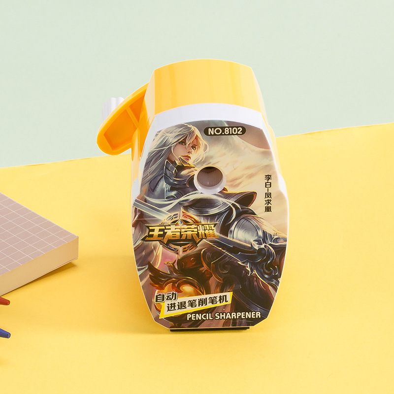 Cartoon king glory pattern hand - hold pencil sharpener