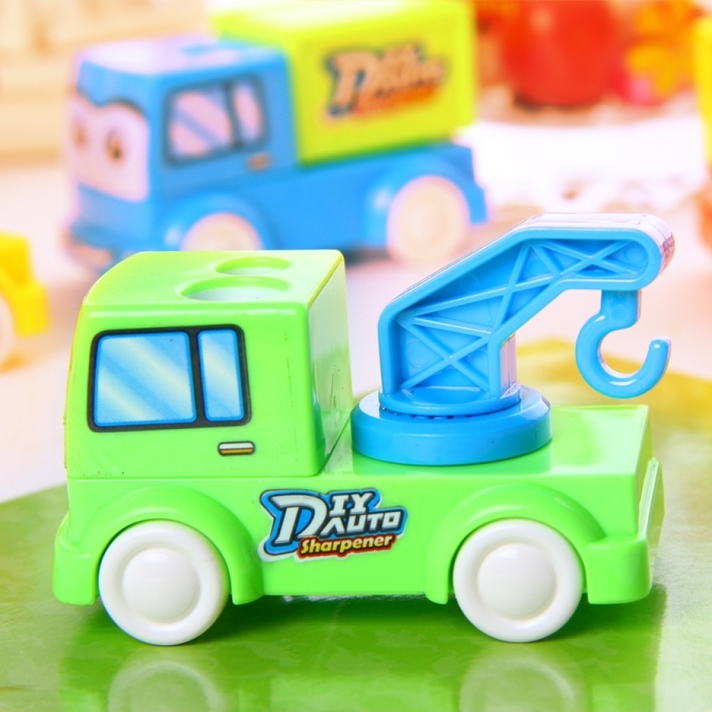 DIY car pencil sharpener stationery