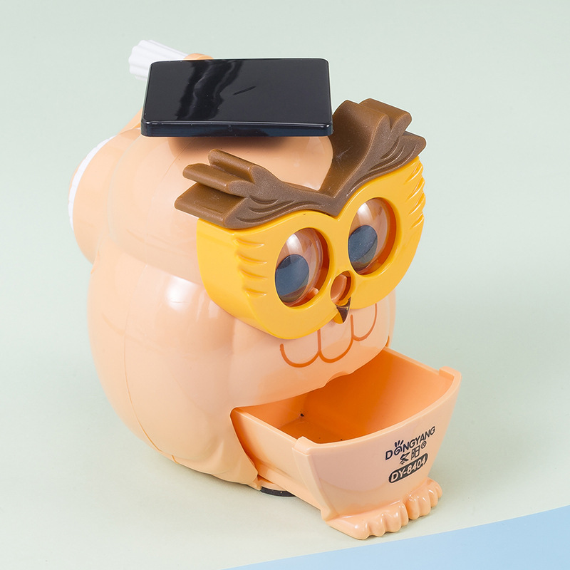Creative owl shaped hand pencil sharpener cartoon pencil sharpener Creative owl shaped hand pencil sharpener cartoon pencil sharpener