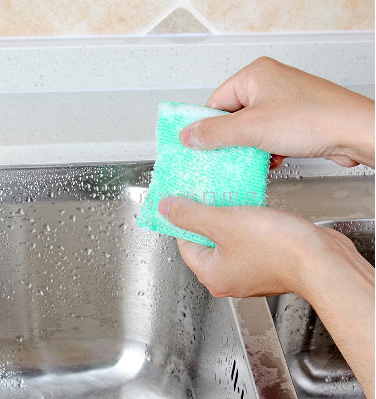 Kitchen sponge for washing dishes 5 pieces containing cleaning pot scrub Dish Cloth magic wipe gold and silver colored 100 clean cloth Kitchen sponge for washing dishes 5 pieces containing cleaning pot scrub Dish Cloth magic wipe gold and silver colored 100 clean cloth