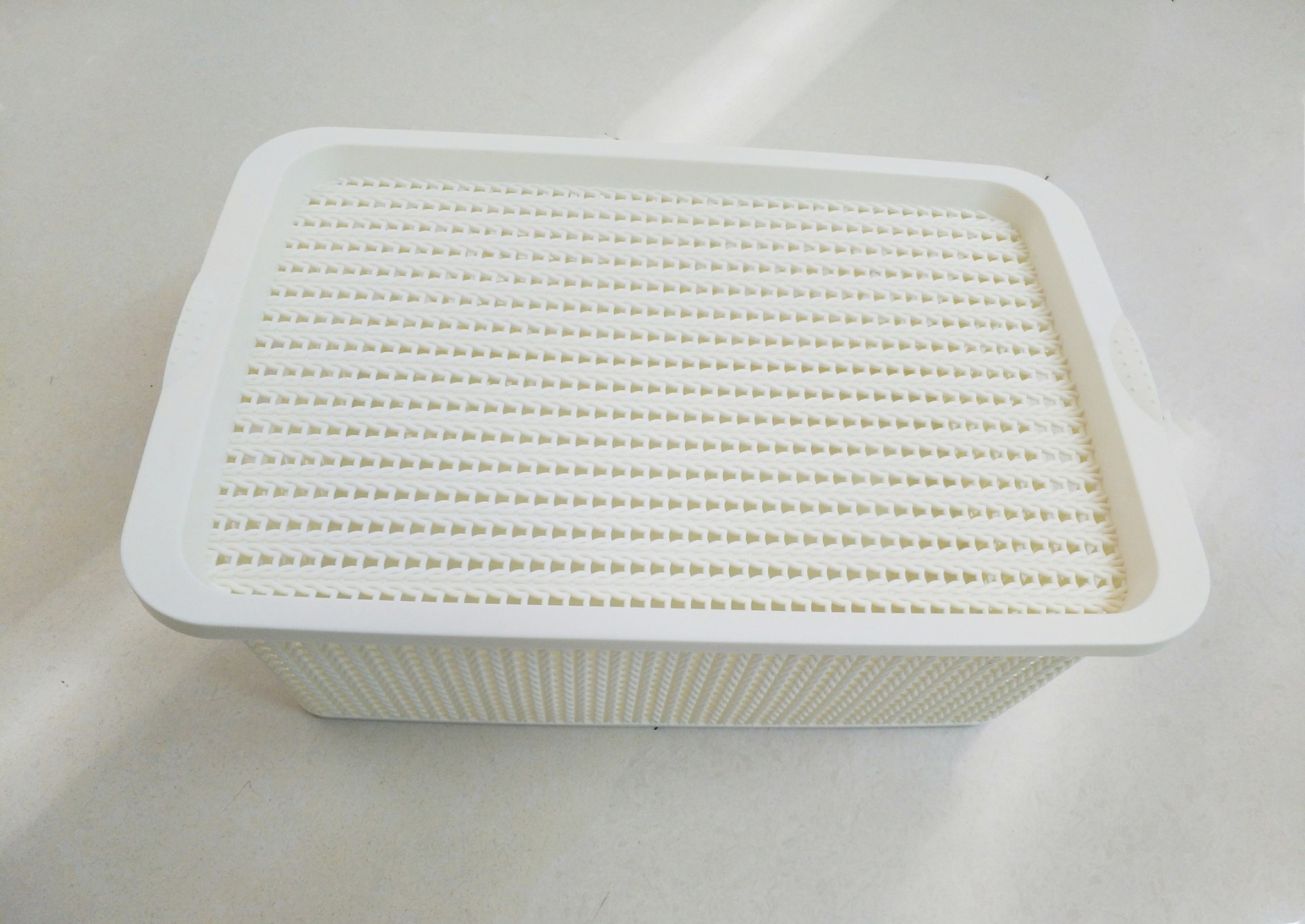 The new shelves multi-functional creative rectangular rattan plastic storage baskets organize baskets The new shelves multi-functional creative rectangular rattan plastic storage baskets organize baskets