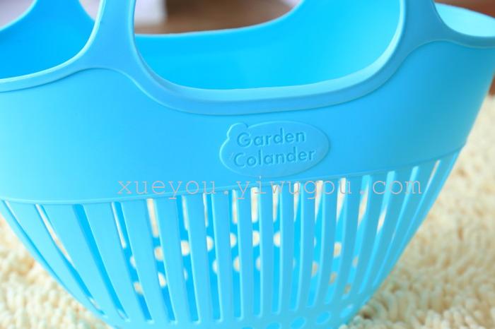 Hollow plastic shopping basket fruit baskets popular bath baskets storage baskets