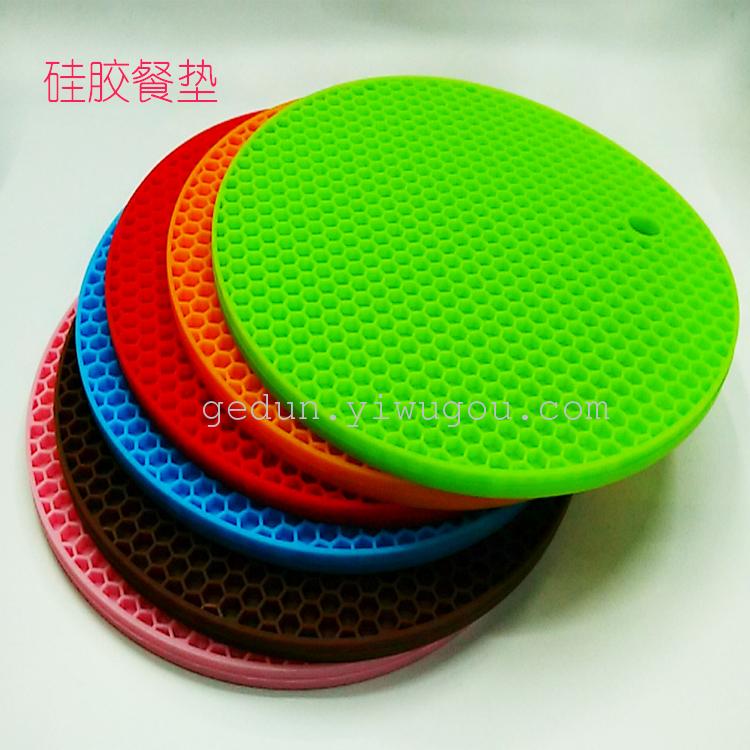 Explosion, thickened 85g waterproof table mat silicone honeycomb heat insulation pad