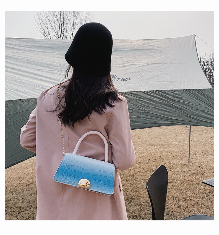 2021 Spring New Trendy Underarm Bag Chain Shoulder Small Bag Women's Bag Simple French Stick Small Square Bag Women's 2021 Spring New Trendy Underarm Bag Chain Shoulder Small Bag Women's Bag Simple French Stick Small Square Bag Women's