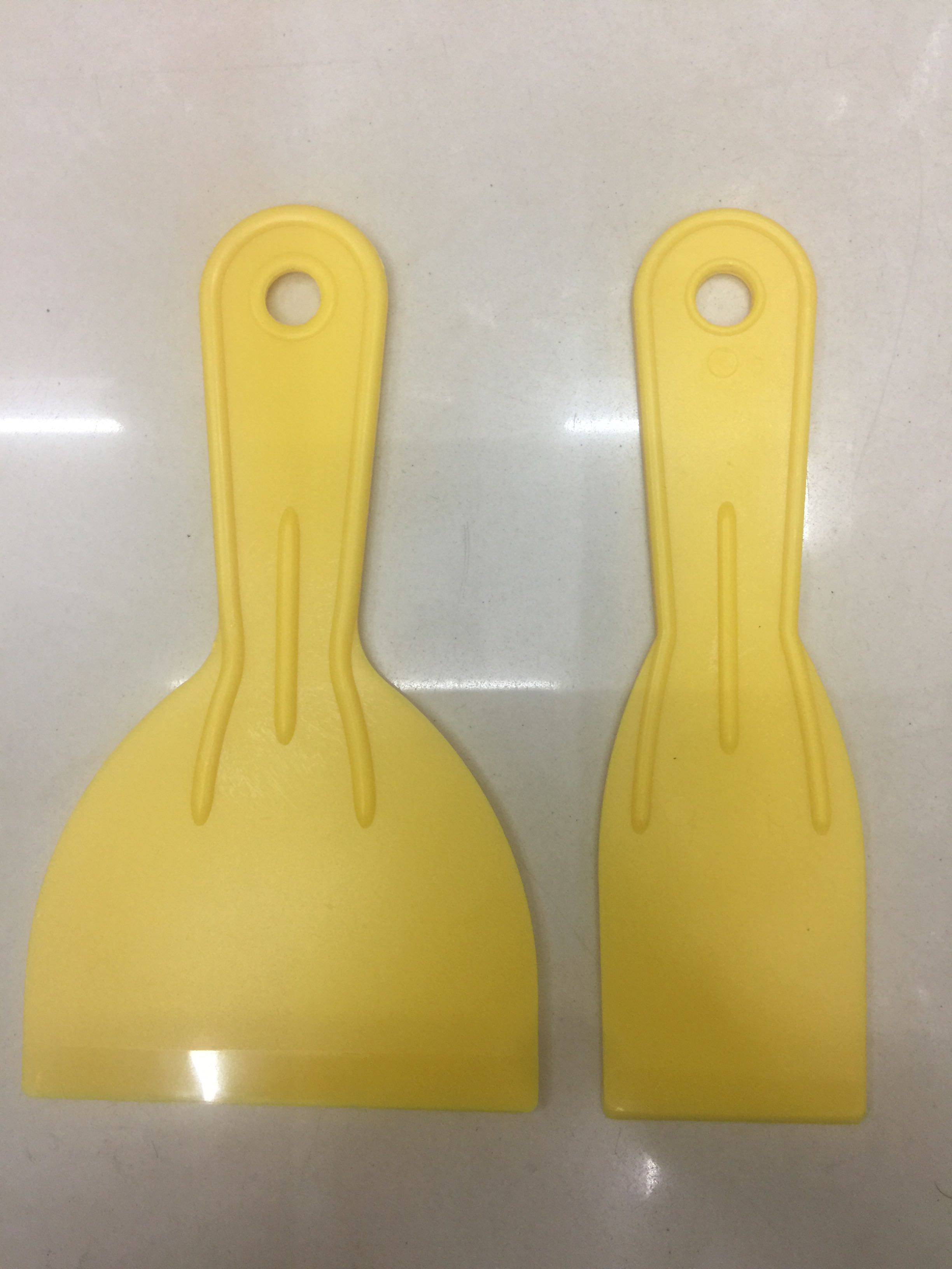 Baking plastic scraper plastic scraper plastic cement knife triangle flat scraper table scraper cleaning knife shovel