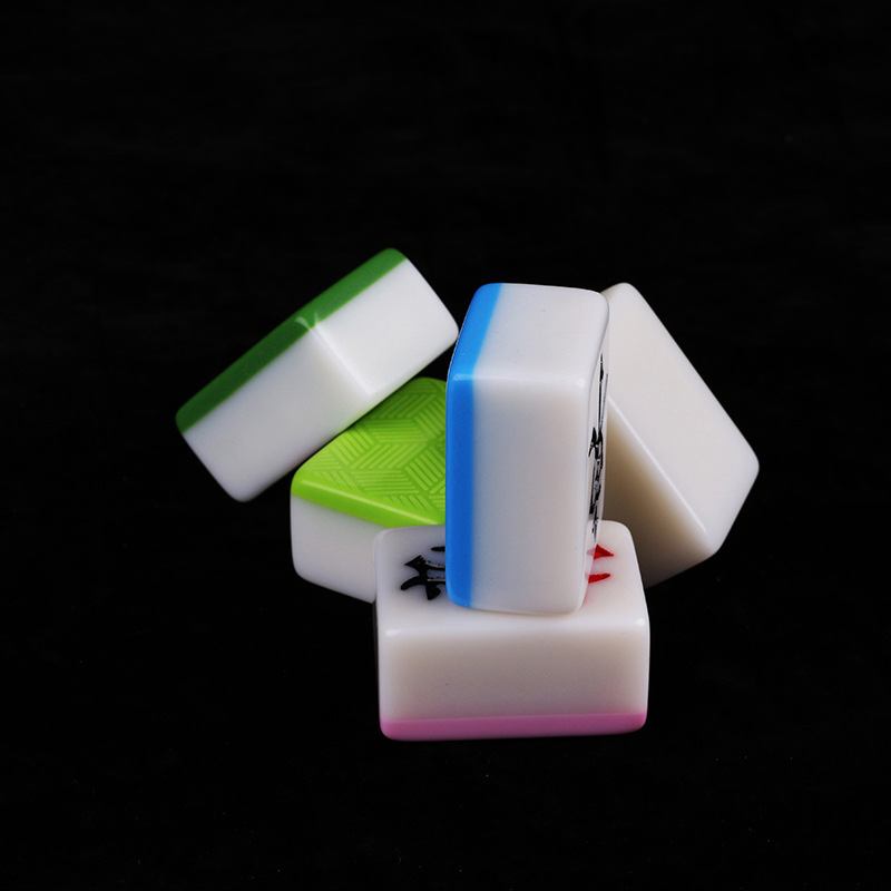 Mahjong Wholesale Household Hand-Playing Retail Hand-Rubbing Mahjong Chess Card Mahjong Table Cloth White Plastic Box Large Size Non-Magnetic