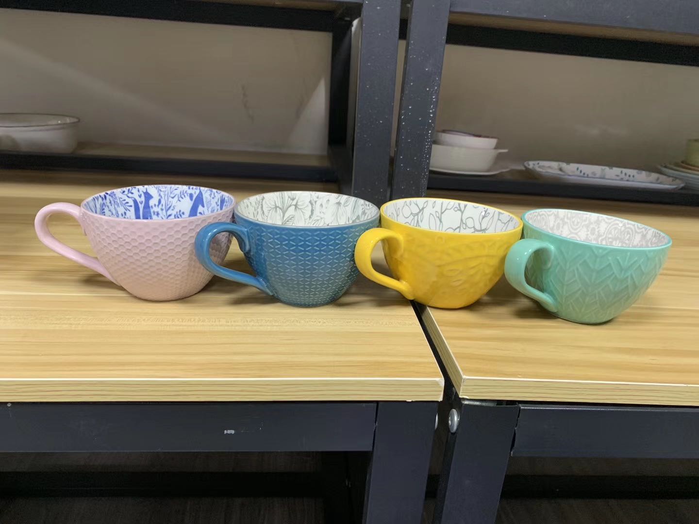 Ceramic relief breakfast bowl Ceramic relief breakfast bowl