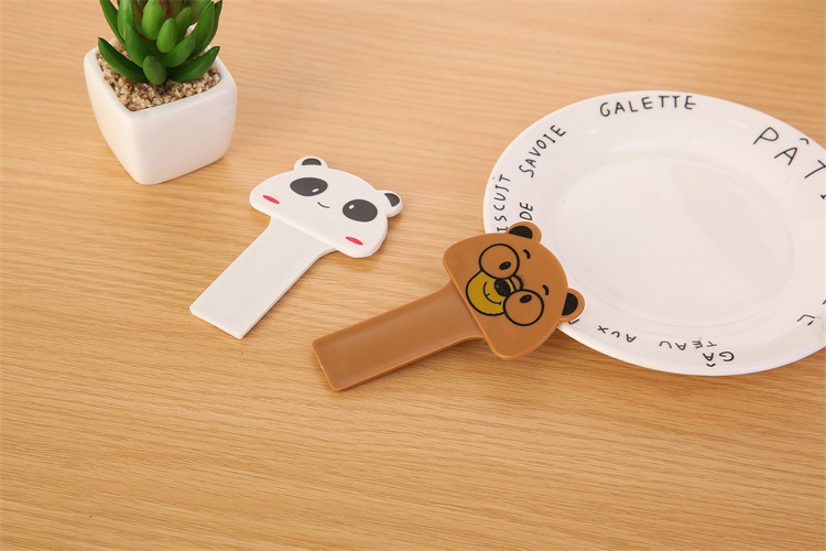 Creative Cute Cartoon Toilet Cover Lifter Portable Toilet Handle Lifting Handle Flip Device Lid Lifter Creative Cute Cartoon Toilet Cover Lifter Portable Toilet Handle Lifting Handle Flip Device Lid Lifter