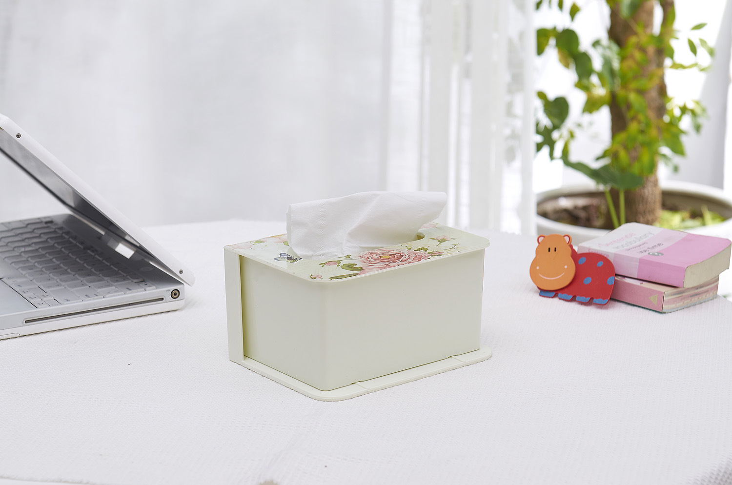 Plastic Tissue Box Creative Living Room Tissue Box Household Desk Retractable Tissue Storage Box Tissue Box Plastic Tissue Box Creative Living Room Tissue Box Household Desk Retractable Tissue Storage Box Tissue Box