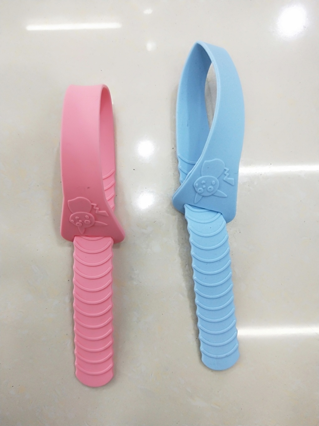 Silicone toilet lid handle portable creative hand opener creative clasp toilet lid
