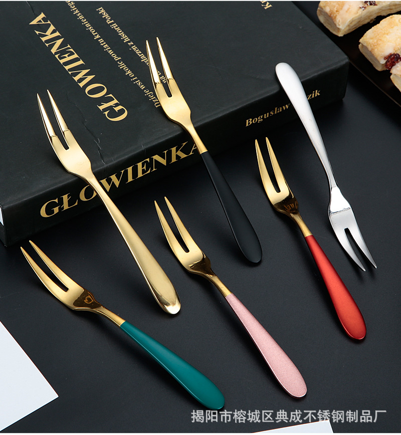 304 Stainless Steel Fruit Fork Household Pastry Fork Two-Pronged Fork Thickened Fruit Toothpick Moon Cake Dessert Fork 304 Stainless Steel Fruit Fork Household Pastry Fork Two-Pronged Fork Thickened Fruit Toothpick Moon Cake Dessert Fork