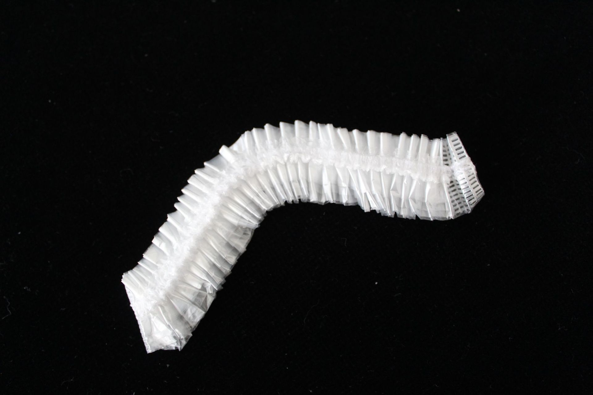 Disposable PE Plastic Wrap Plastic Bar Cap Bath Dining Dust Protection Cap (Invoice plus Tax Point) Disposable PE Plastic Wrap Plastic Bar Cap Bath Dining Dust Protection Cap (Invoice plus Tax Point)