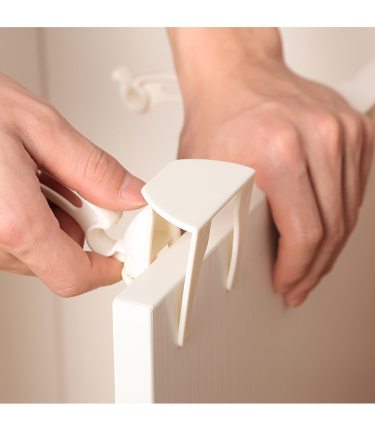 Kitchen cabinet door garbage bag rack garbage storage rack bracket suspension folding hook plastic