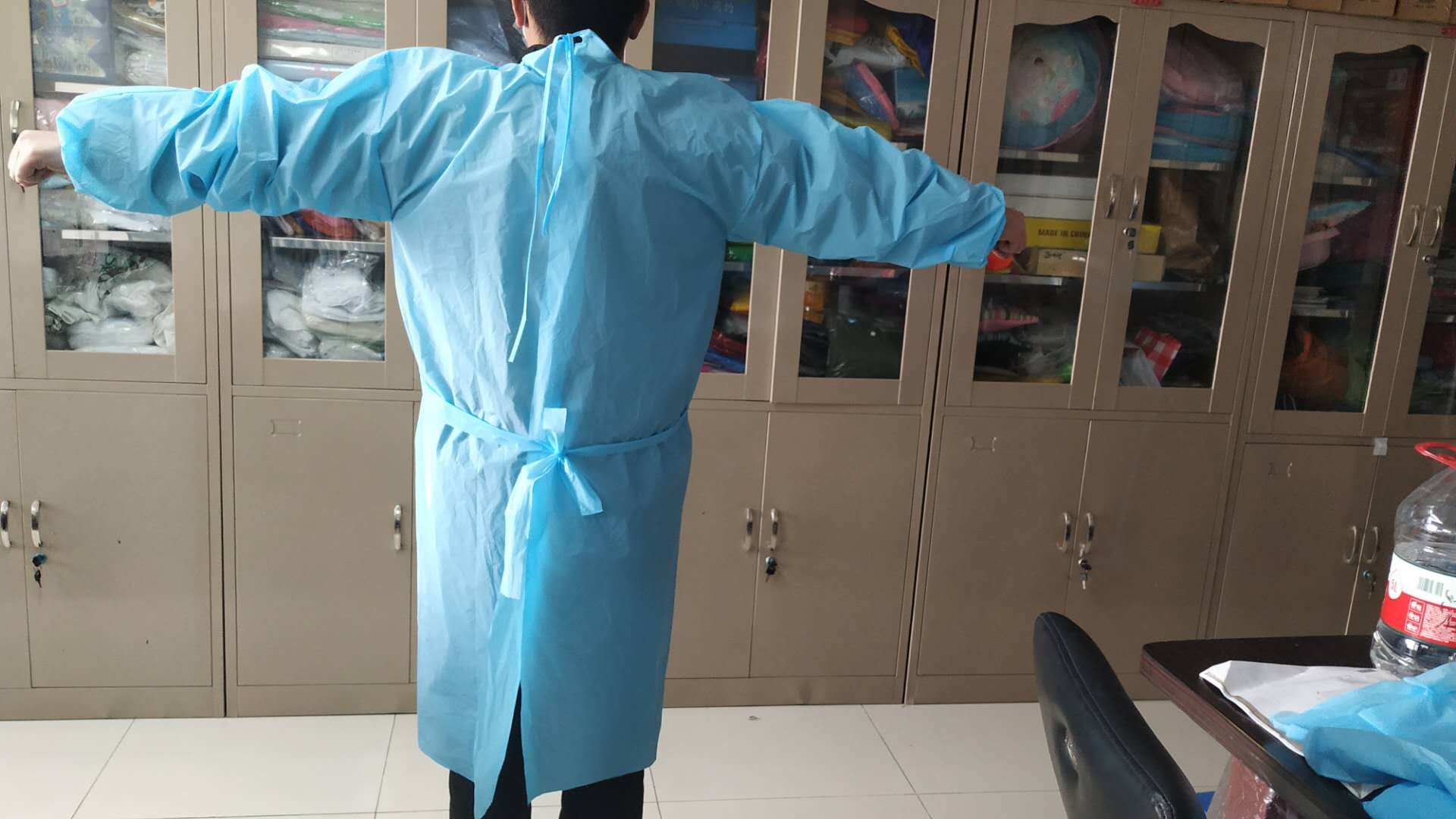Disposable Protective Apron, Protective Clothing PE CPE, Waterproof, Thumb Suit, Non-Woven Clothes
