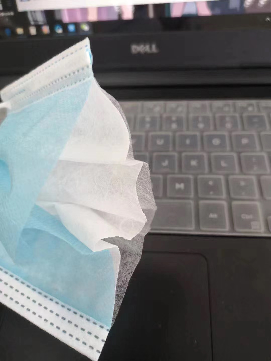 ThreeLayer Protective Melting Spray NonWoven Adult Color Disposable Mask Breathable AntiFog Black White