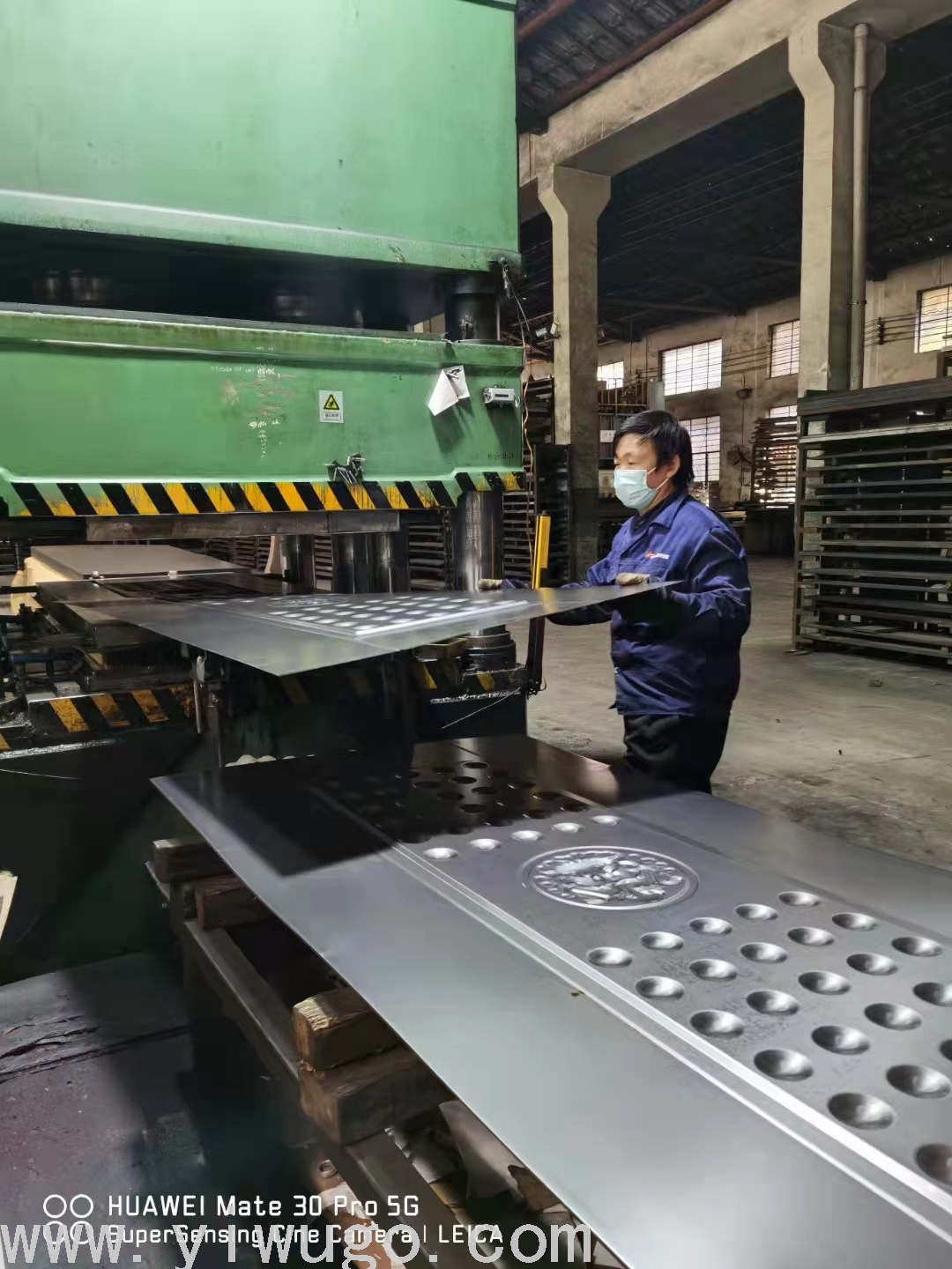 Factory Direct Sales Embossed Door Panel Anti-Theft Door Panel Door Panel Metal Sheet Zinc Alloy Cold Rolled Plate Factory Direct Sales Embossed Door Panel Anti-Theft Door Panel Door Panel Metal Sheet Zinc Alloy Cold Rolled Plate