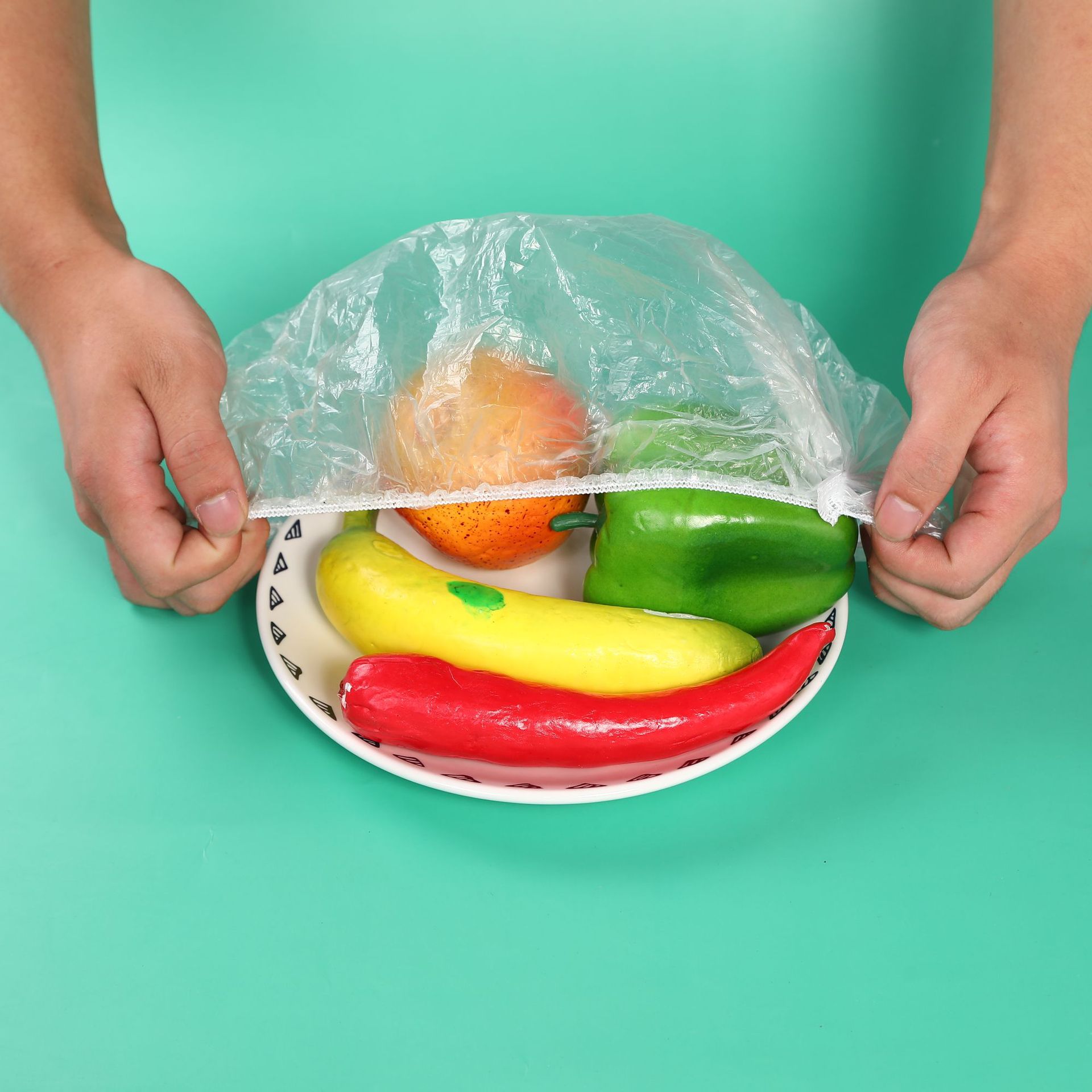 Refrigerator Food Universal FreshKeeping Recyclable OilProof DustProof AntiOdor Multifunctional Plastic Wrap Cover