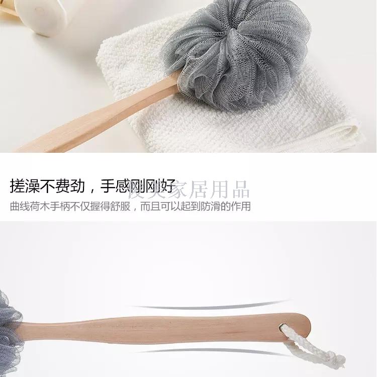 Super soft wooden handle bath flower, with handle rub back bath brush can hang large PE bath brush. Super soft wooden handle bath flower, with handle rub back bath brush can hang large PE bath brush.