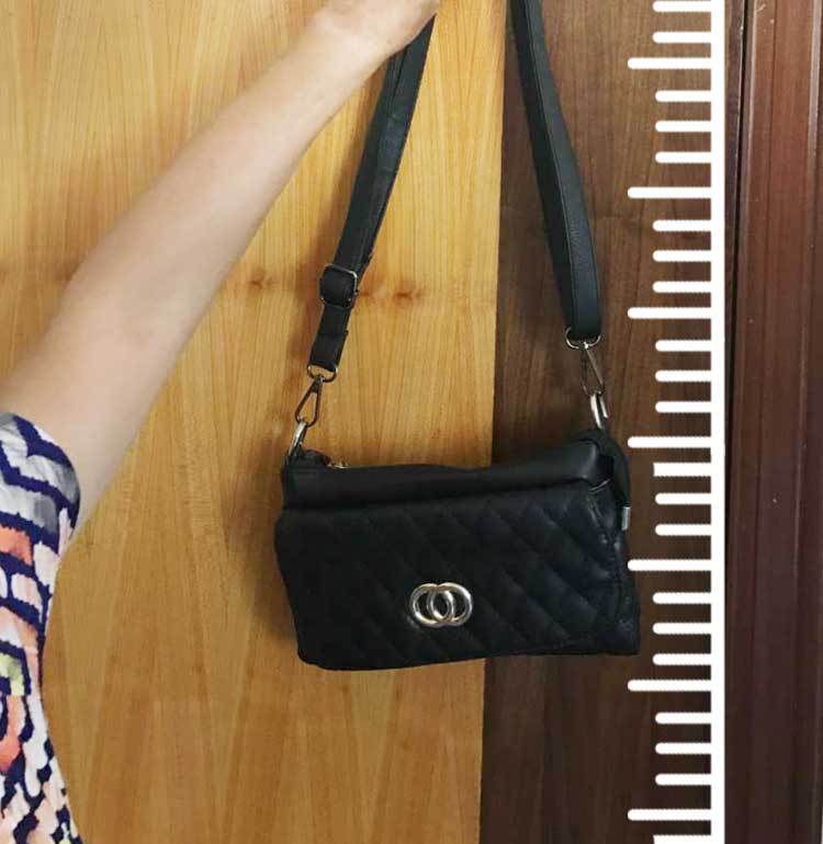 After the wholesale creative door, no trace hooks can be removed from the door to hang clothes rack free.