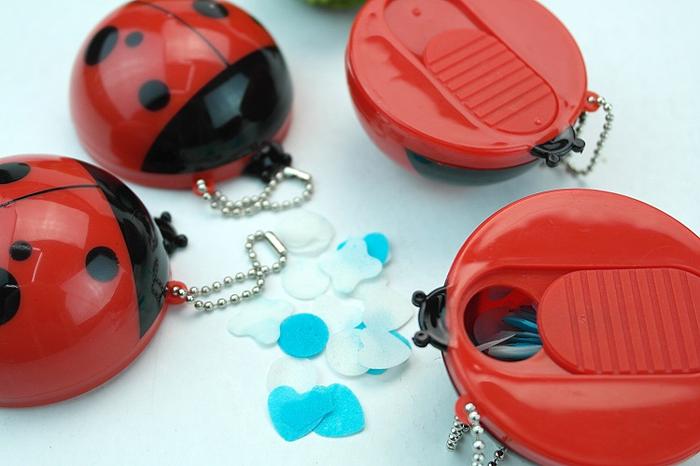 Cute cartoon creative beetles Strawberry cherry blossom soap box portable disposable SOAP flakes box