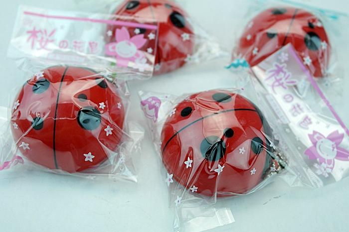 Cute cartoon creative beetles Strawberry cherry blossom soap box portable disposable SOAP flakes box