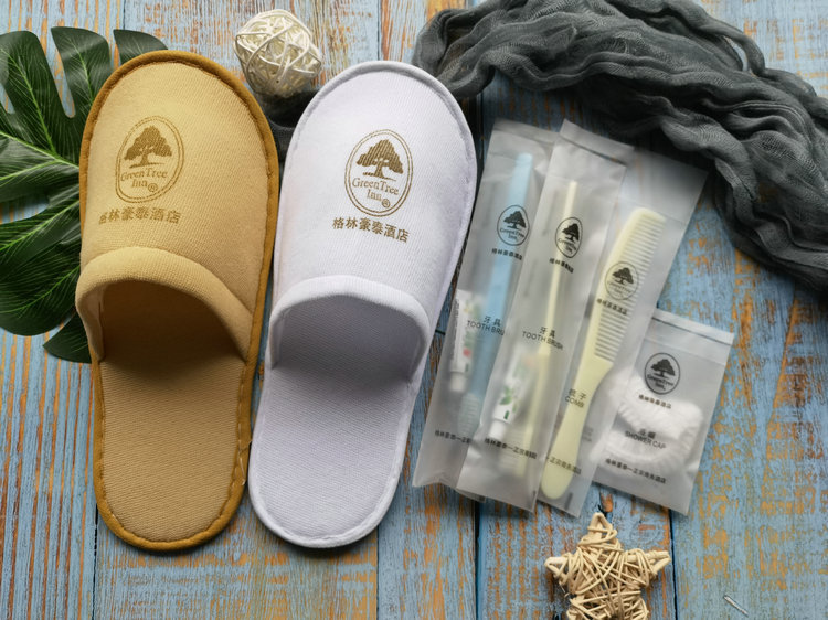 GreenTree Inn Disposable Toothbrush Toothbrush Set Comb Slippers Soap Shower Cap Hotel Toiletries Can Be Reserved