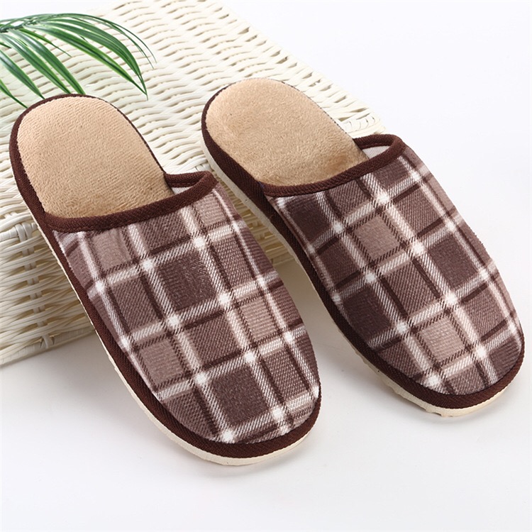 Trade Low-Cost Running Couple Winter Male and Female Home Warm Indoor Cotton Plaid Non-Slip Soft Bottom Woolen Slipper Trade Low-Cost Running Couple Winter Male and Female Home Warm Indoor Cotton Plaid Non-Slip Soft Bottom Woolen Slipper