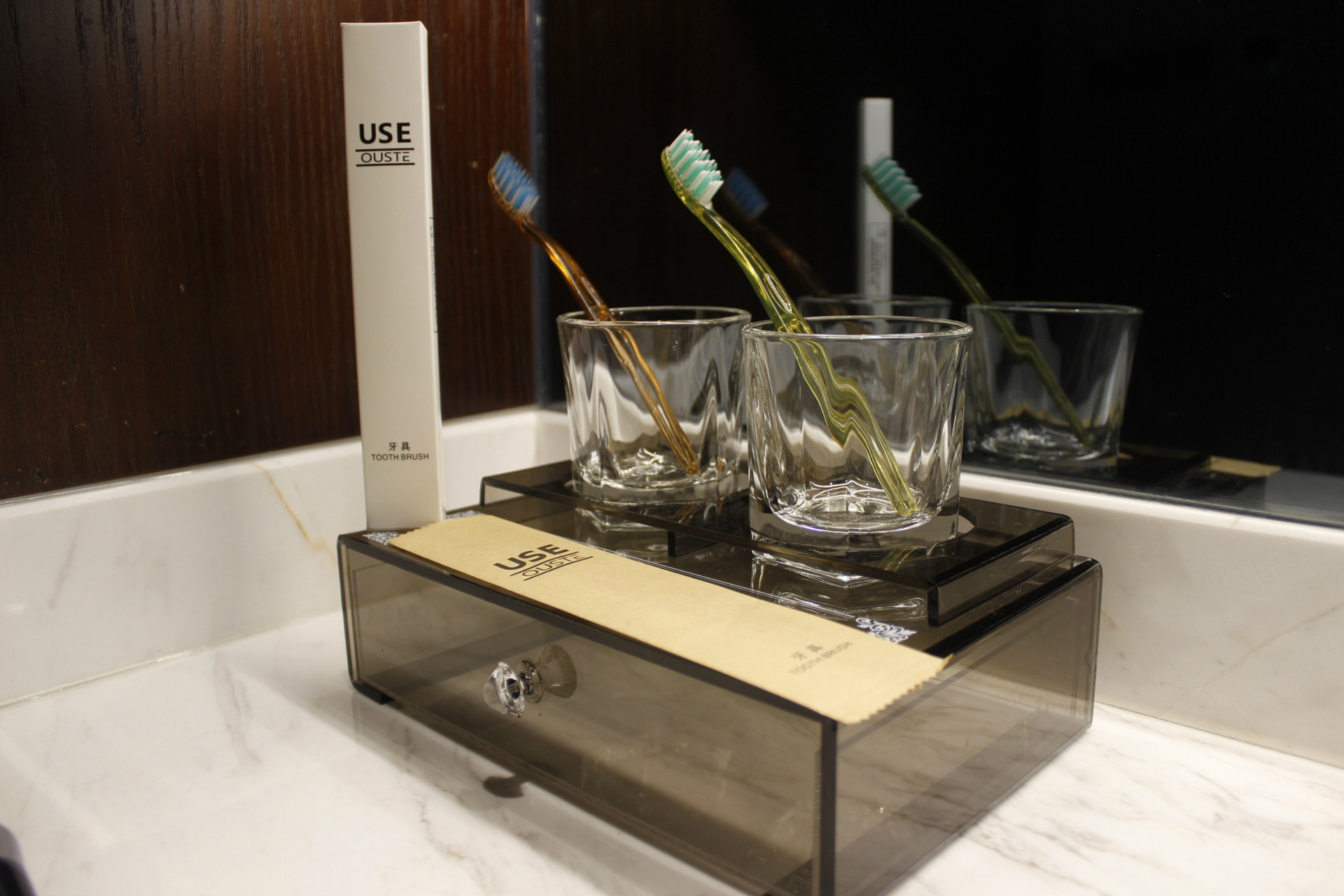 Ouste Hotel Club Home Disposable Toothbrush Toothpaste Soft Wool Kraft Paper Tooth-Cleaners Set