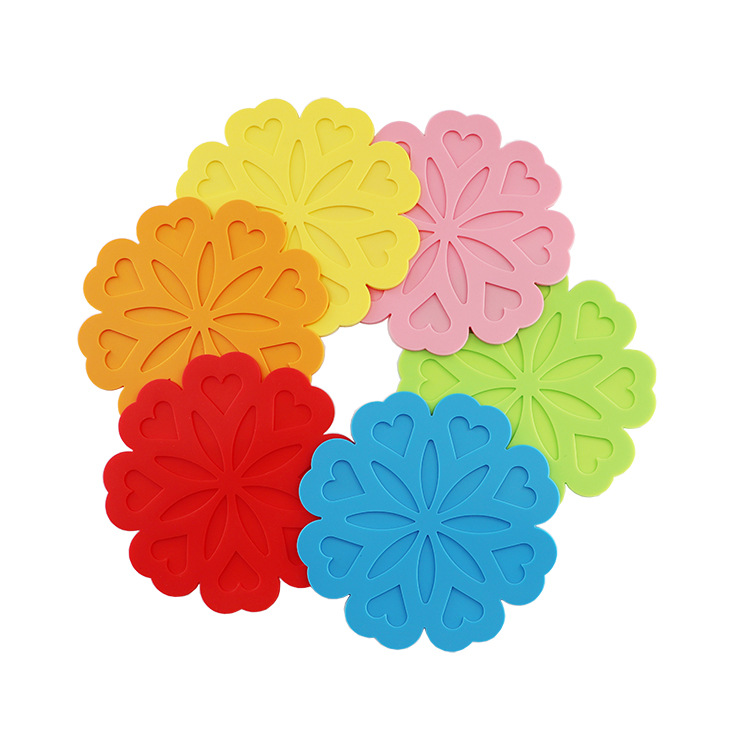 Silicone Thermal Insulation Pad Placemat Bowl Mat Dish Mat Coaster Cup Water Kettle Mat Silica Gel Pad Dinning Table Placemat Casserole Mat Wholesale