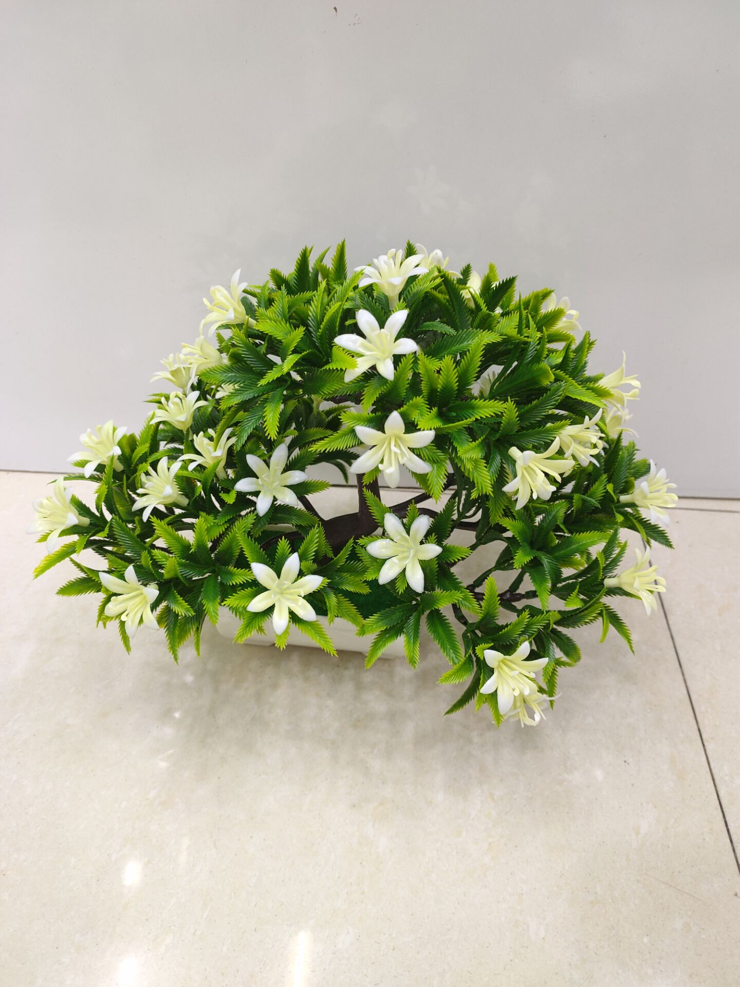 New spring series lily trident tree imitation flower artificial plant plastic flower spray paint color bending rod decoration New spring series lily trident tree imitation flower artificial plant plastic flower spray paint color bending rod decoration