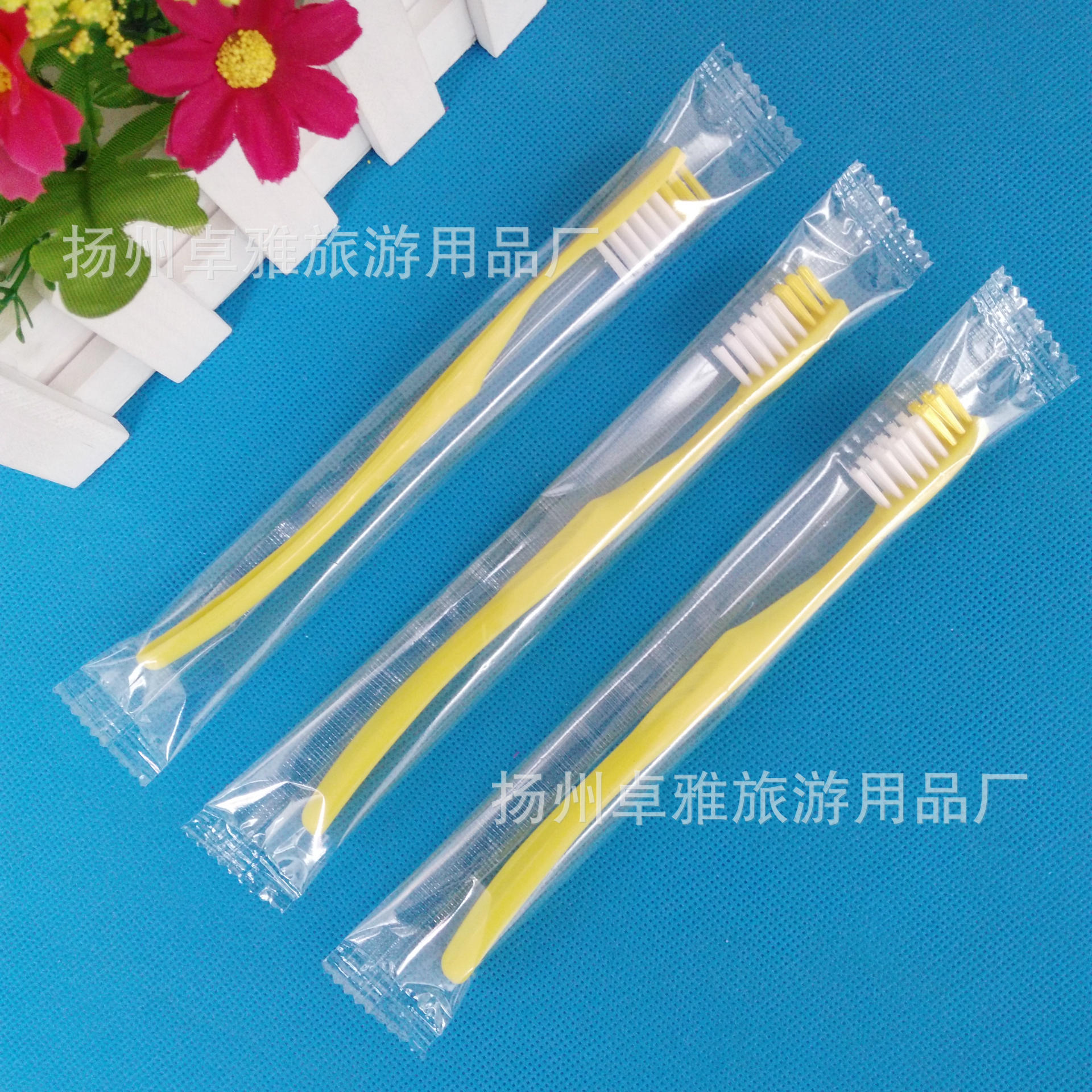 Hotel Supplies Disposable Toothbrush Hotel Disposable Toiletries Toothbrush Toothpaste 2-in-1 Toothbrush Set Hotel Supplies Disposable Toothbrush Hotel Disposable Toiletries Toothbrush Toothpaste 2-in-1 Toothbrush Set
