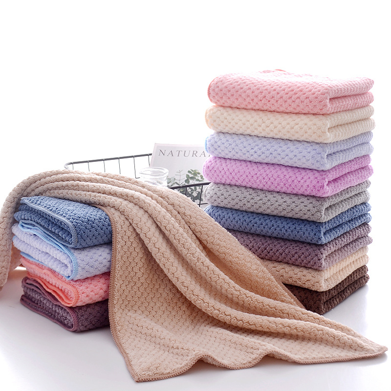 Pineapple Plaid Coral Velvet Bath Towel Men and Women Bathing Towel Factory Wholesale Wrapping Towel Absorbent Not Easy to Lint Large Kerchief